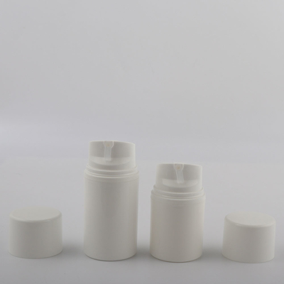Het witte Plastic Schoonheidsmiddel die van pp Fles de Zonder lucht 30ml 50ml 80ml verpakken van het Roomserum