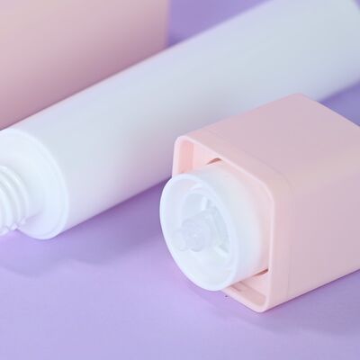 Klasseuze 15ml 30ml 50ml huidverzorgingsproducten Set Vierkante luchtloze fles Rotary Head PP Pump Sprayer Afdichting Cosmetische verpakking