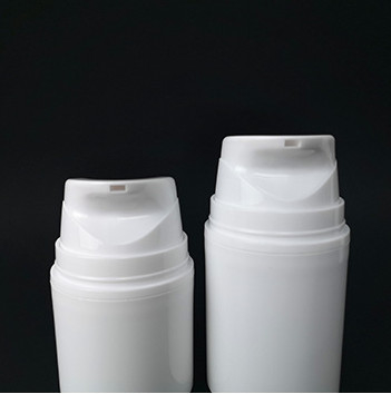 De cilindrische Witte pp Kunststof Zonder lucht 80ML 100ML 150Ml van Pompflessen